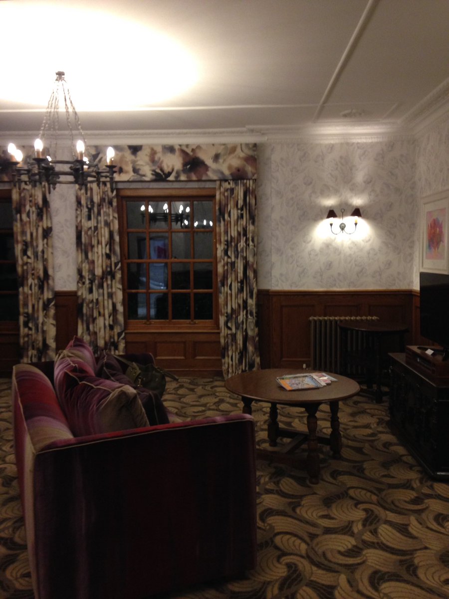 corinneIVS's tweet photo. I'm being treated like an absolute princess tonight, thank you ever so much @LainstonHouse https://t.co/eiW5YDN16h
