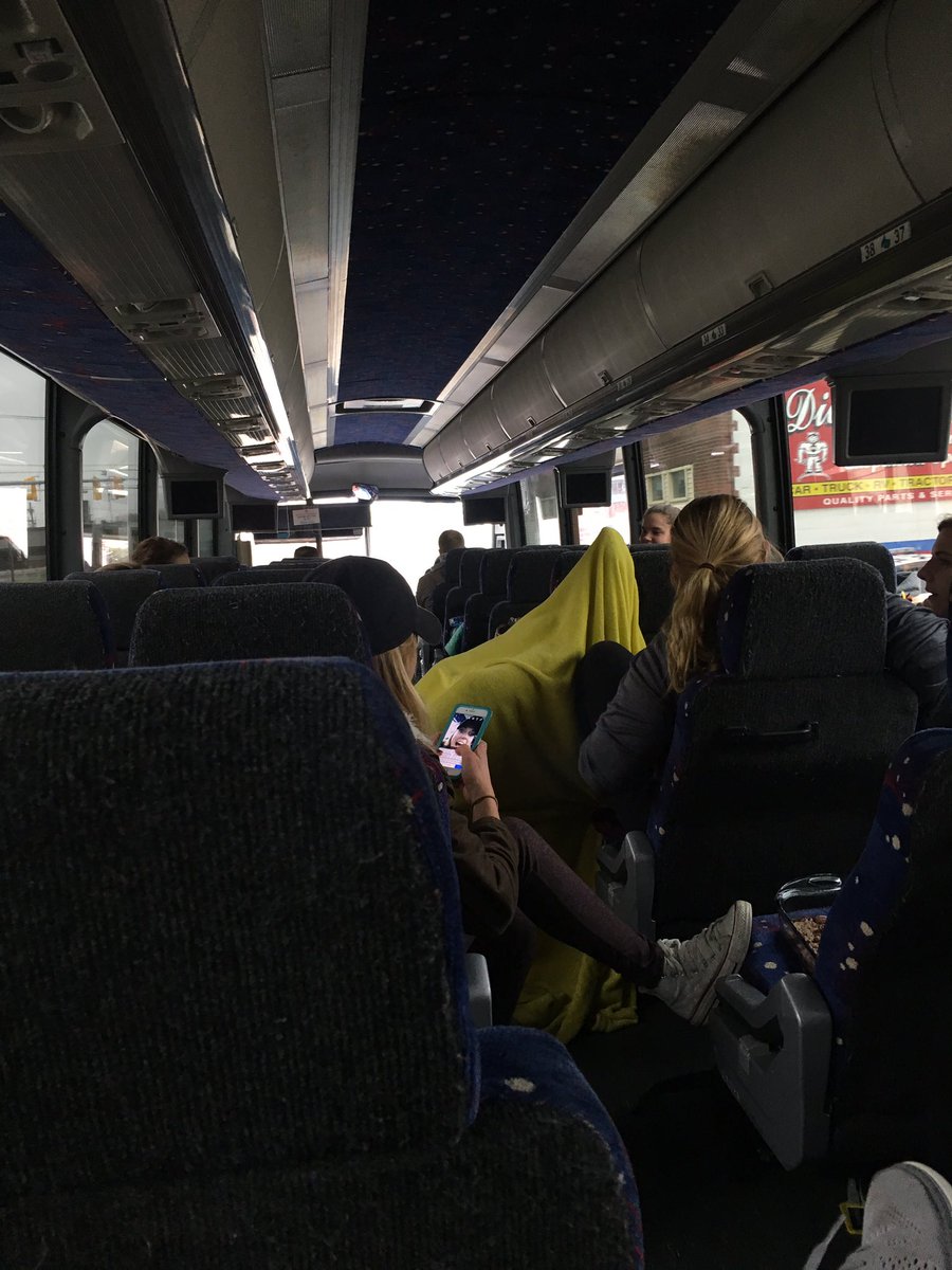GUWaterPolo's tweet photo. ✌🏼out Erie. Washington, DC here we come! 🇺🇸#WashingtonDC #GUWP https://t.co/nNPFqp9a7f