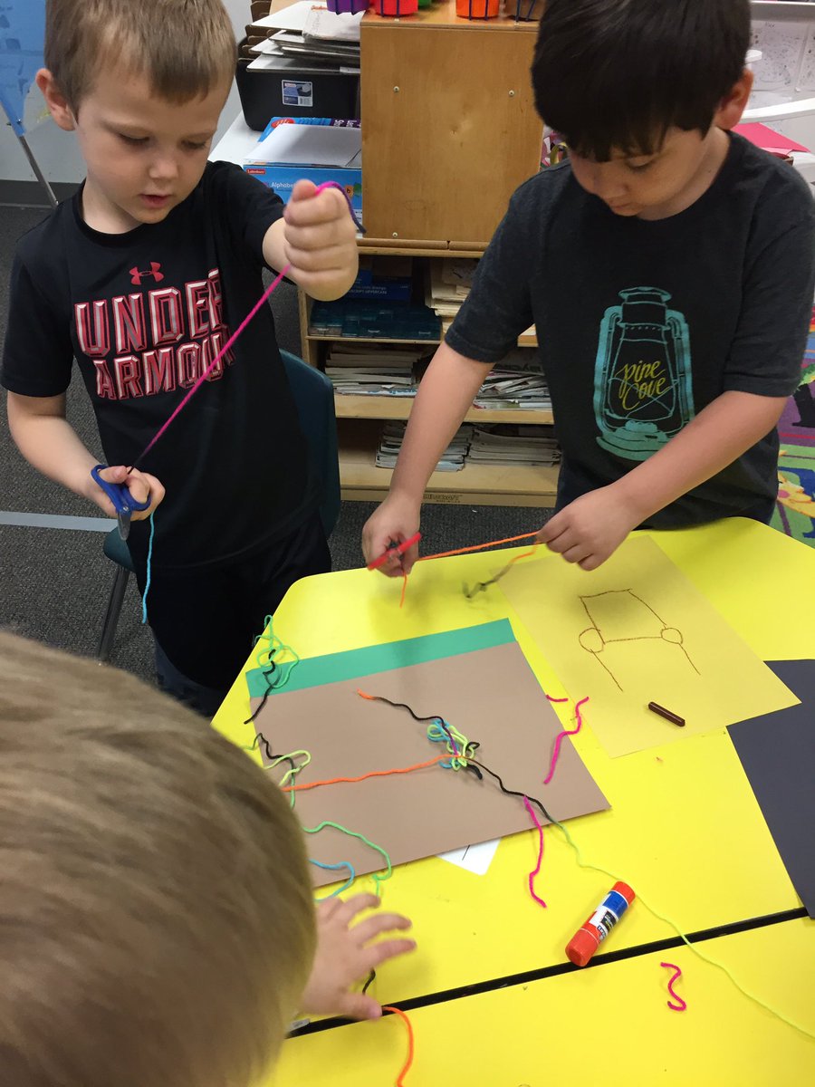 lorri_williams's tweet photo. Making Leprechaun traps!  #whywisd  #whymme #creativityabounds https://t.co/O4U3ZdjSxY