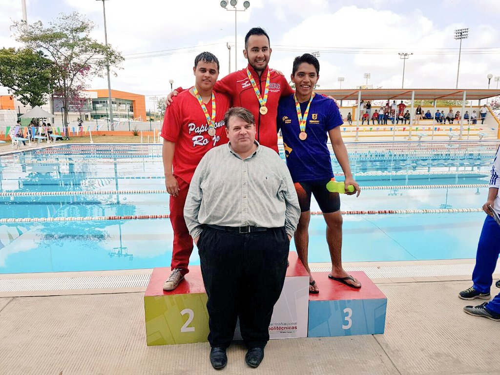 Upemoroficial's tweet photo. Una presea más para #Morelos 🏅
Víctor Alejandro Martínez gana bronce en 100mts libres 🏊
¡Felicidades Lobo Rojo!
#InterUpols #Tabasco https://t.co/7DnunlCS9A