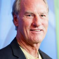 Craig T. Nelson Goes From Parenthood to Raised by Wolves in New Greg Berlanti–Diablo Cody Comedy

bit.ly/2nmQQO2