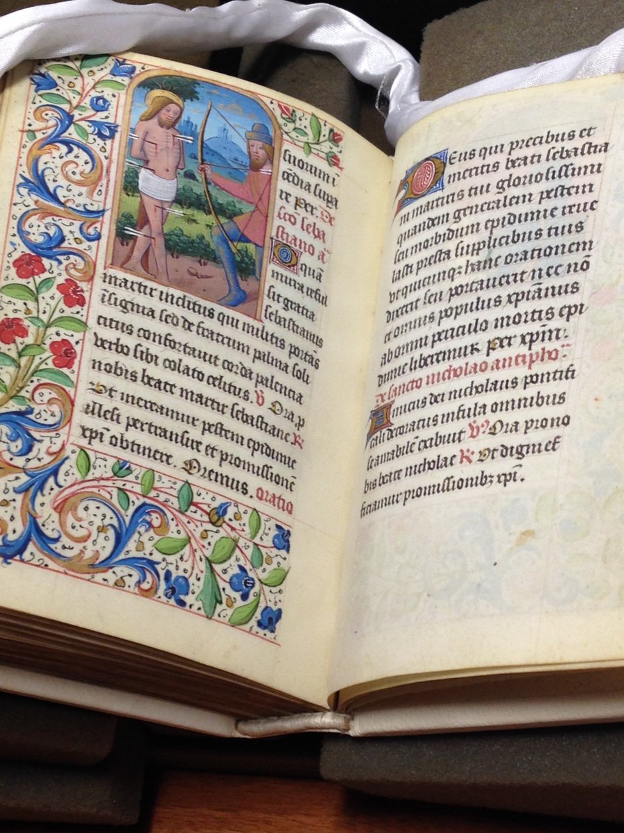 jamesh2nd's tweet image. Had the opportunity to look at some beautiful medieval manuscripts at the University of Liverpool Special Collections and Archives today :D