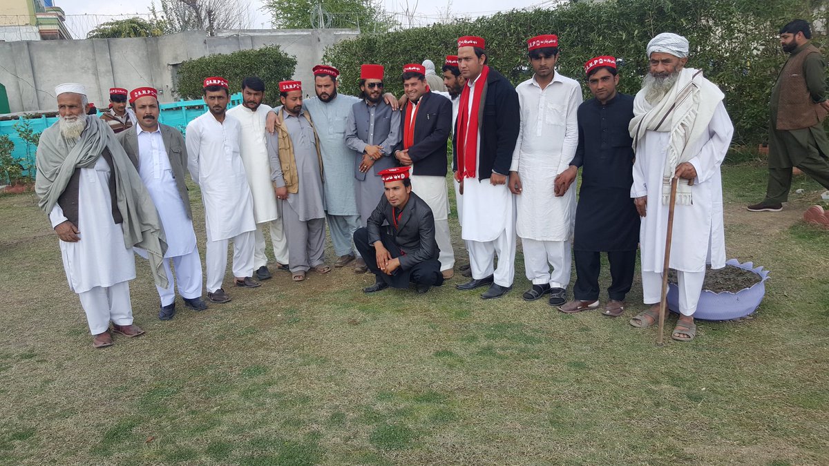 ShababIkram's tweet photo. پہ ولی باغ کہ دہ شیرپاو NYO انقلابی ملگرو سرہ۔۔۔۔ https://t.co/Ej7XctJQn5