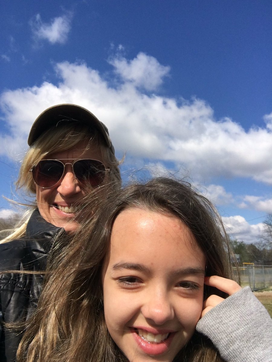 SharonBanks1978's tweet photo. What a fine young lady SA is! She is a joy to be around because she is always smiling and caring for others.
#HarpethTC @HMSIndians https://t.co/KYeQf9adpc