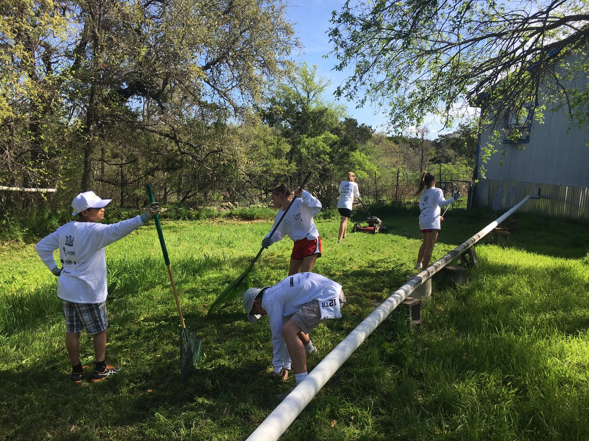 CoachLRoderick's tweet photo. #LTMServes https://t.co/7GxZaJyGTf