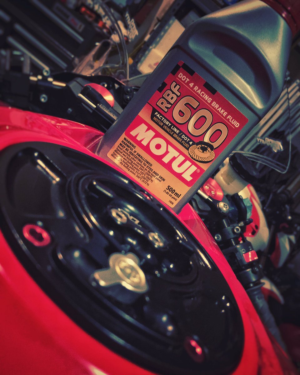 RedSpadeRacing's tweet image. Ready Set Go!! Just bled the brakes and we're ready to go! Thanks @MotulUSA!!