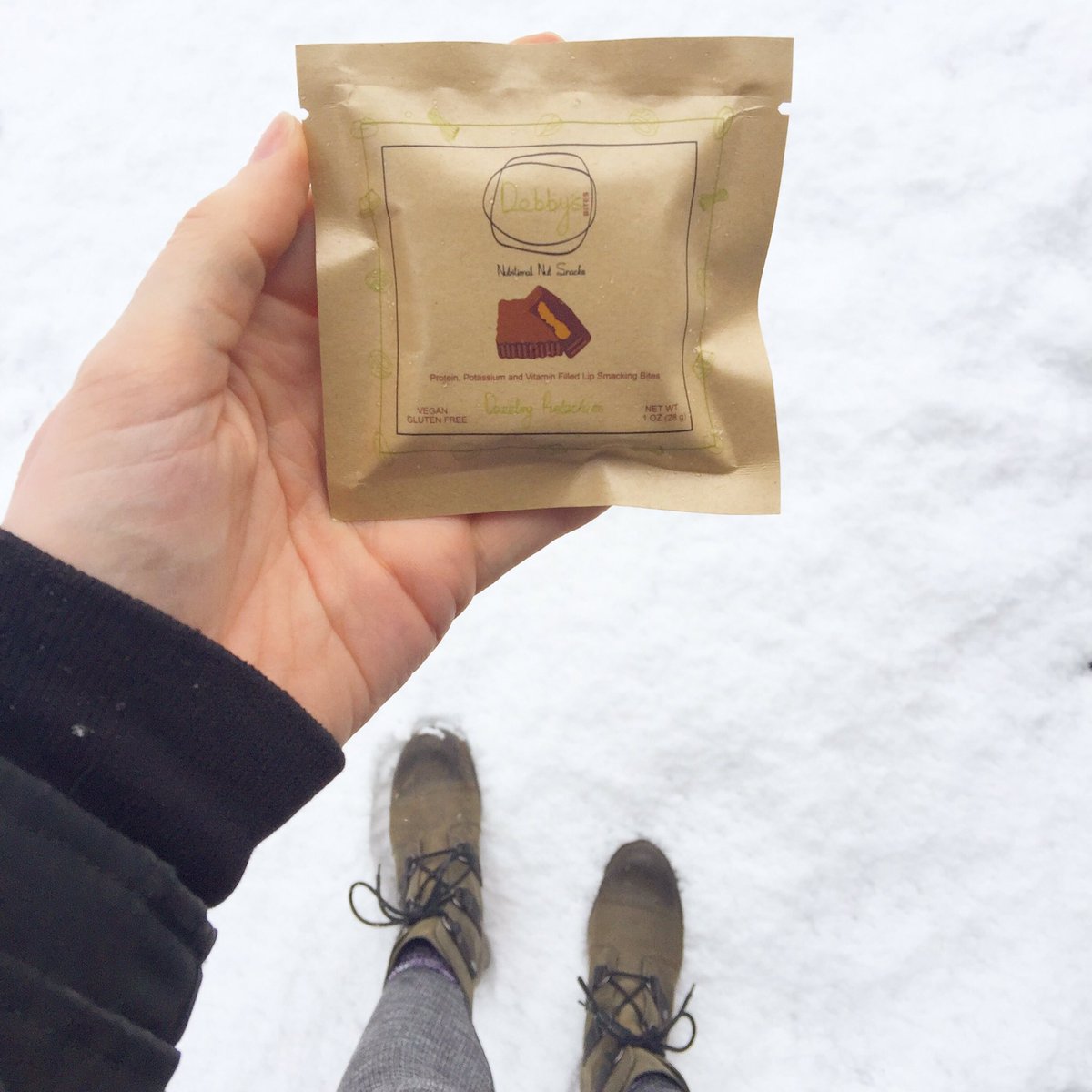 debbysbites's tweet photo. #snowday oups i mean Friday.
#friyay where is the hot chocolate to go with the #dazzlingpistachio bite? #healthysnacks #pistachios https://t.co/AGlbKImmDf