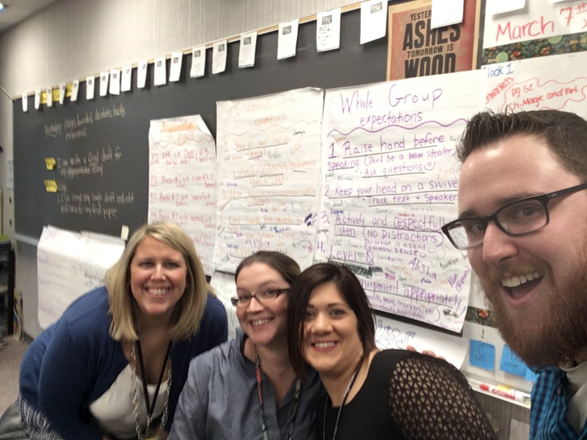 PWilliamsRPIMS's tweet photo. Teachers collaborating. Having fun seeing what other teachers are up to on a late start Wednesday #CoreSelfieChallenge @RPIAPumas #Warrenbl https://t.co/L2o1RcA7fE