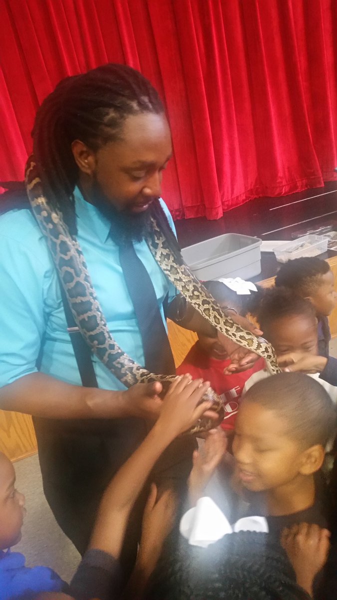 FosterHISD's tweet photo. Career Day @ Foster Elementary! Multiple people from different careers came out to speak to our students! @etinglesr @DrFennick @HoustonISD https://t.co/RAyqrlK6DQ