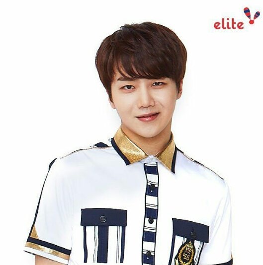 piratekingeight's tweet photo. [#FOTO] -  ' Elite Uniform ' libera fotos de Jinho , HUI, Hongseok, e E.Dawn do #PENTANGON  em seu site . 

-Kimjin https://t.co/GJM2lhQuYo