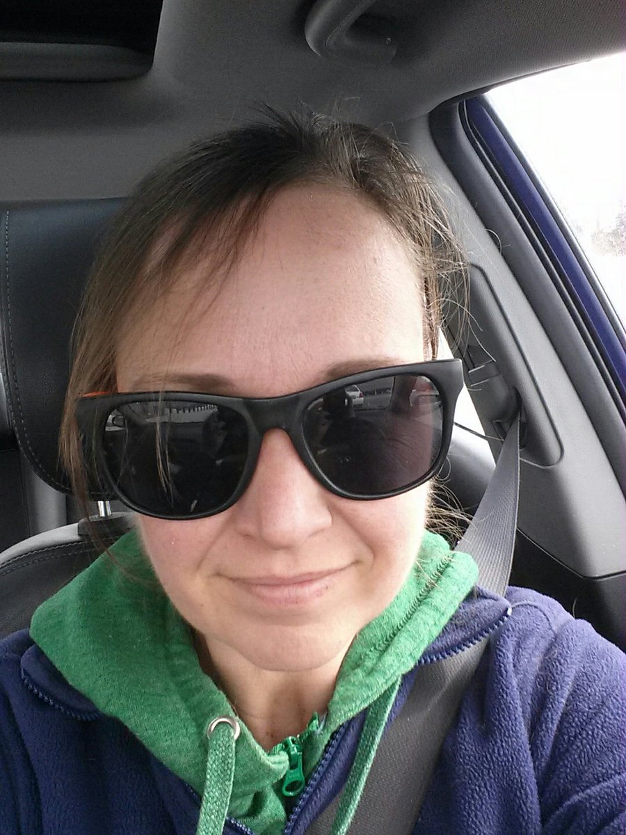 penguinrunner's tweet image. Good thing I still have these after the eye drops this morning #sunglasses #lightsensitive