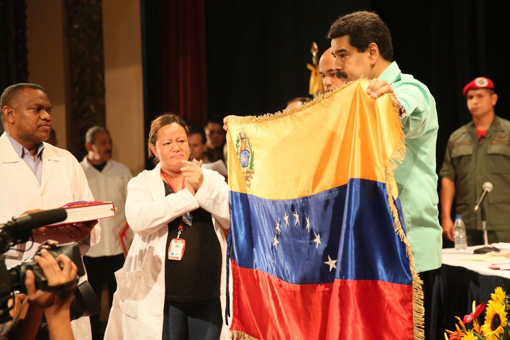 lilibethbriceno's tweet photo. informacionzeta : Jefe de Estado asiste a la celebración del Día del Médico en el Teresa C… https://t.co/tpAza4jdPL https://t.co/WxPSKSoRmj