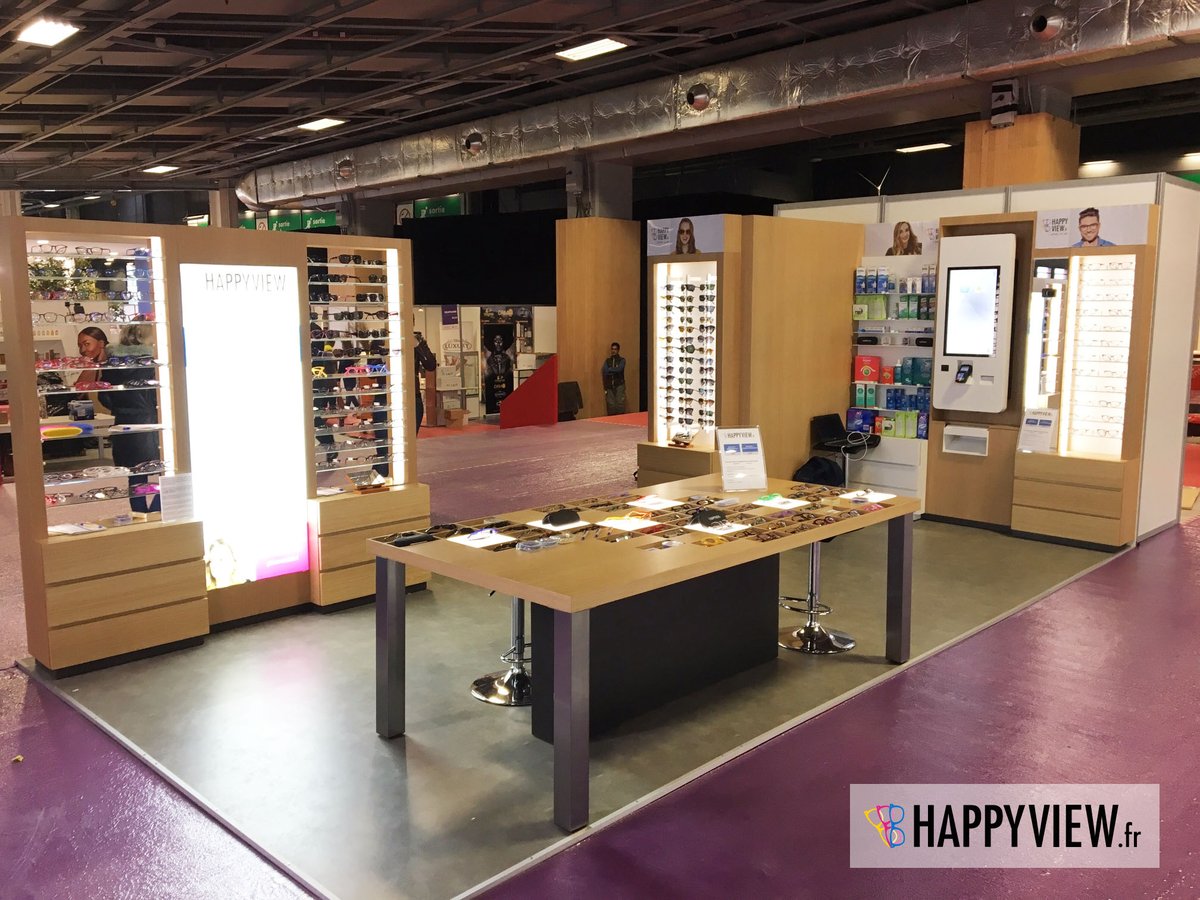 happyview_fr's tweet photo. Dès demain, Découvrez notre concept innovant et unique de corner optique. Stand PK22 @PharmagoraPlus #pharmacien #Pharmagora #Pharmagora2017 https://t.co/g2Ru0GriTy