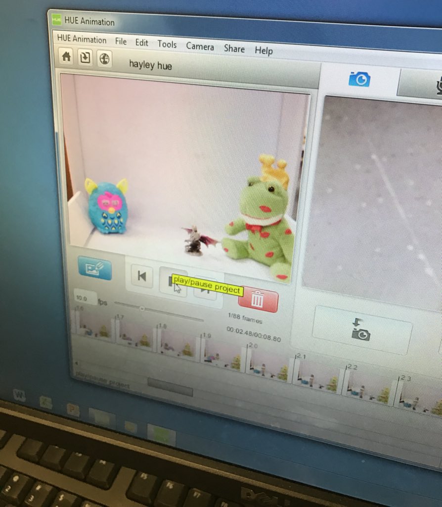 LibrarianSlim's tweet photo. Last two pics before I leave!  #makerspaces #stopmotion #hueanimation #mariners #ggusd #ggusdedtech @ggusd @GgusdEdTech https://t.co/DWJoPxFVT6