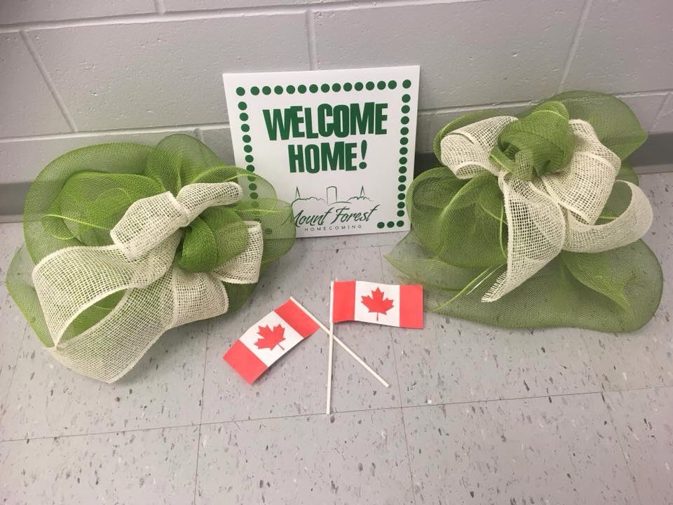 Curb Appeal Packages $25 HOMECOMING 2017.   Avail @ Business Showcase Show March 27/28
Home &amp; Leisure Show April 29/30