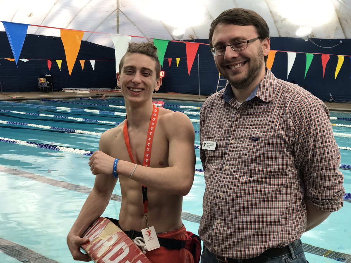 YMCANuber's tweet photo. Lifeguard Alex went the extra mile to ensure the pool was safe for members during his shift. #wristbandproject #BeCauseY #livingourcause https://t.co/3g80xZupHw