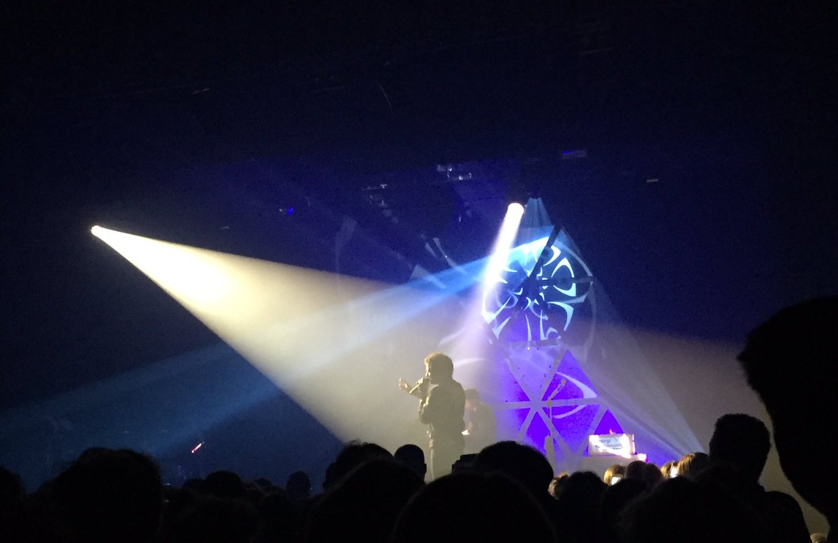 Stl_Odn's tweet photo. @Amir_Off moment magique sur "À ta manière" ✨.
Merci pour ta générosité et ton énergie sur scène 🙂!!
#AmirTour https://t.co/6t2v9neRXc
