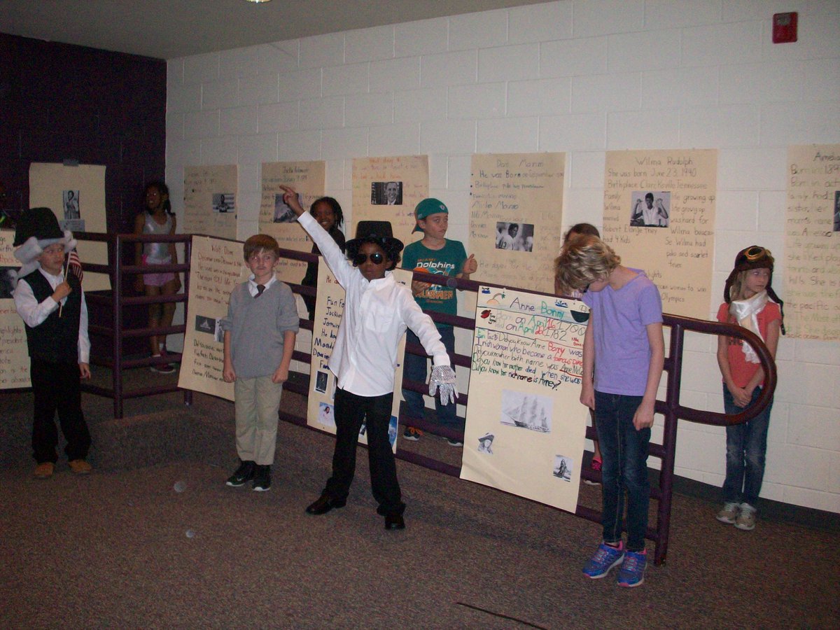 SandridgeEl's tweet photo. From researching and writing Biographies to a Wax Museum-Great Job Third Grade! https://t.co/gVcL5fWVld