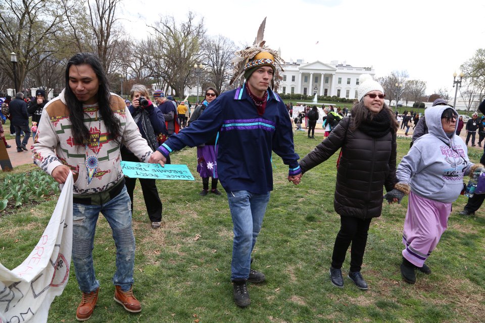 splinter_news's tweet image. Native Americans have gathered in Washington, DC for a #NativeNationsRise demonstration in support of #NoDAPL—and in protest of Trump: