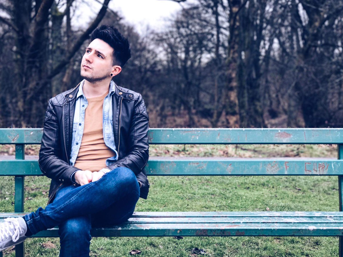 Hometown show ANNOUNCEMENT coming soon 

FH <3