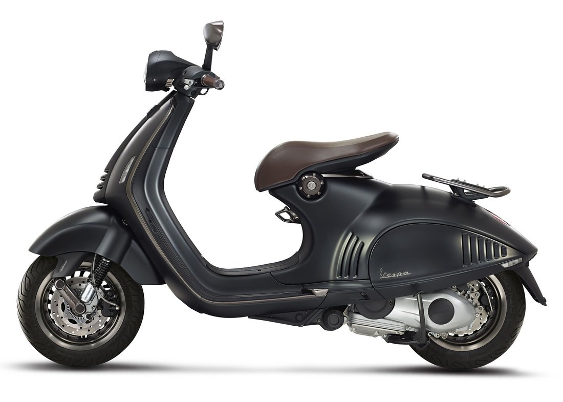 UnoContract's tweet photo. When people think of Italian design, the names of Vespa and Giorgio Armani come to mind. #ItalianDesignIcons #DesignIcons #Vespa946 https://t.co/9hqXFlshK8
