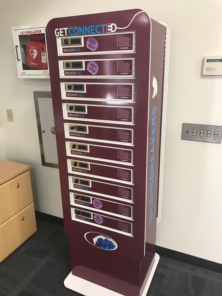 CUHSD_Tech's tweet image. Cell phone locking chargers for students! LBUSD. @mytakeontech