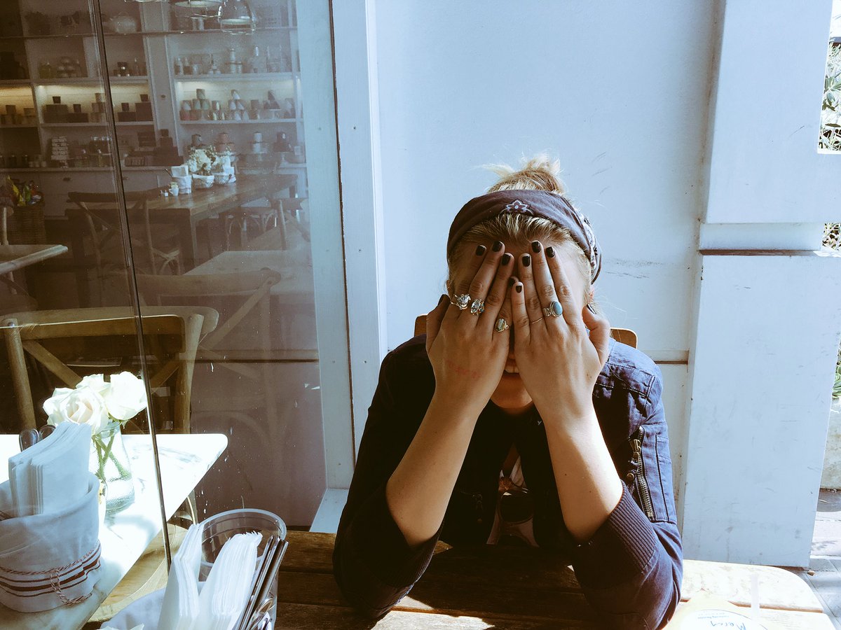 EmilyOsment's tweet photo. Help I'm vintage! 🎈#25 📸: @nwkeyes https://t.co/NdcsI6SJ0v