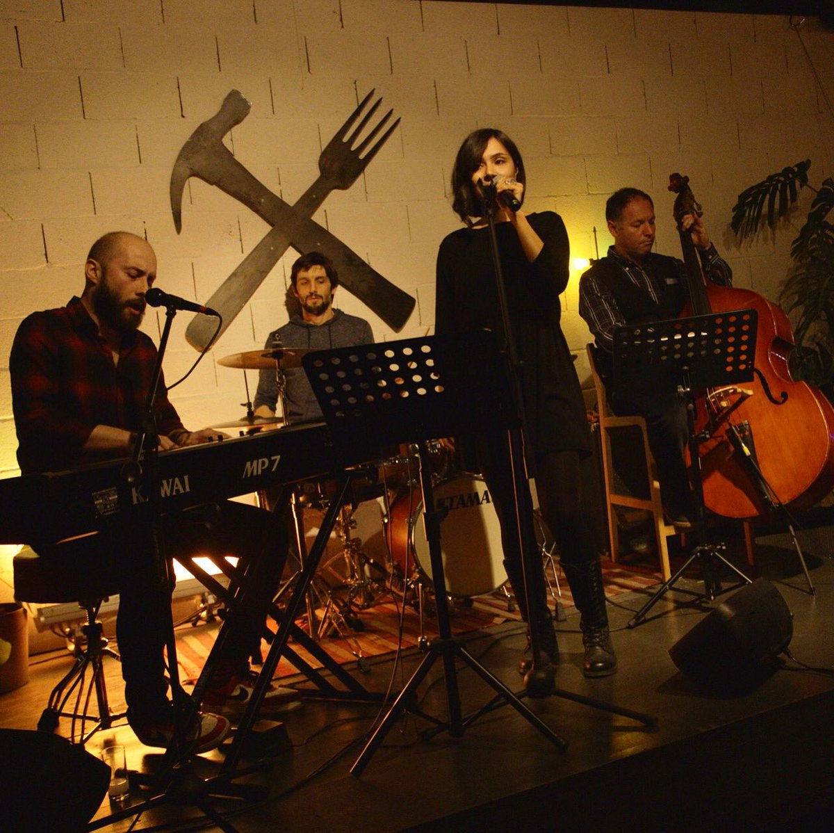 JazzOpenMic's tweet photo. Yeni katılımcılarımızla heyecanlı bir Jazz Open Mic gecesinde Tamirane'deyiz!

#JazzOpenMic #mikrofonsenin #jom #sekizincisezon #nudc https://t.co/iOqoCA2qPW
