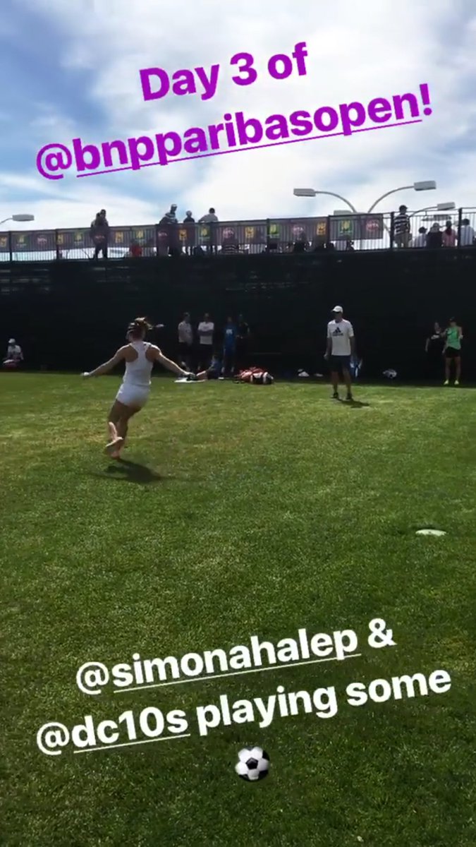 HalepBand's tweet photo. @Simona_Halep and @darren_cahill playing some ⚽ today before practice. Good luck, guys! https://t.co/4YqqpeImIT