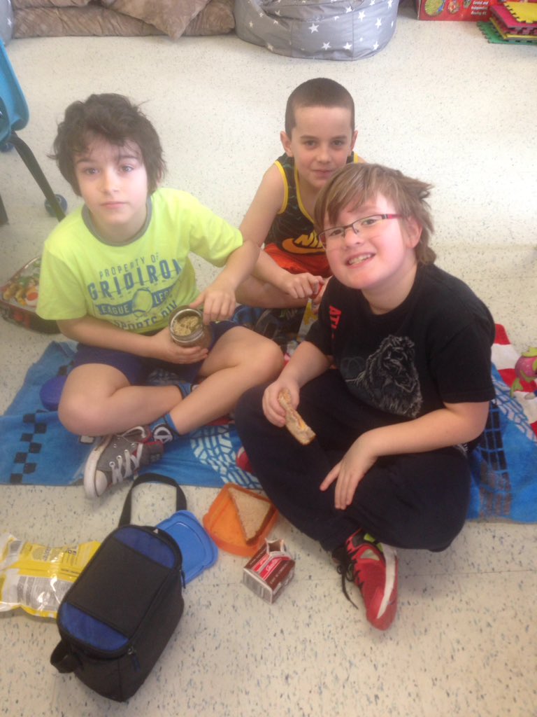 MrsGoodhue's tweet photo. So proud of our grade 3 students. We raised $614.45 for the Catholic Immigration Centre!! https://t.co/26oLmmMdcy