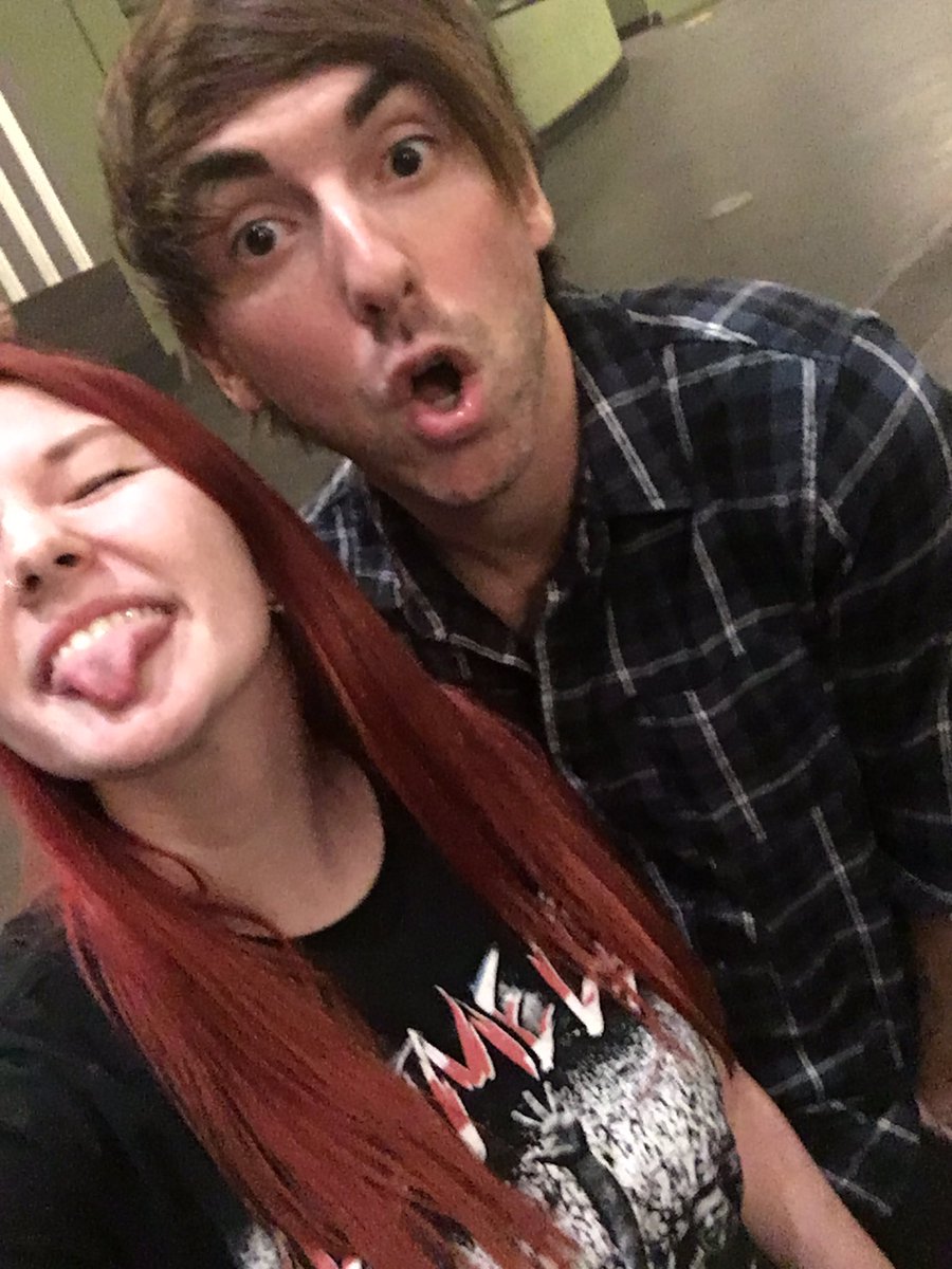 All_Time_Renee's tweet photo. Yes, hello. I am probably crying but okay 😊 @AllTimeLow https://t.co/QGXbRkQjGo