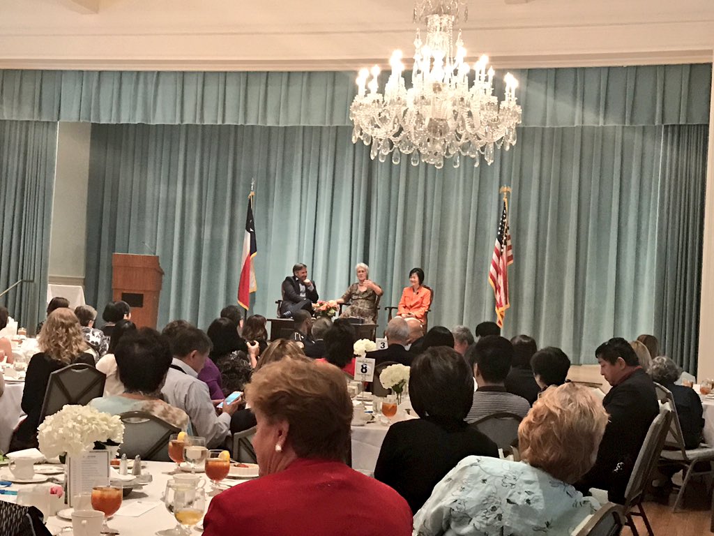 chogueTX's tweet photo. #Houston Community Partners @NALEO @NeighborhoodCtr @uhdowntown @noticiashouston Supporting the Great Work @LWVHouston #Repast2017 👏 https://t.co/HYFtBqTwyO