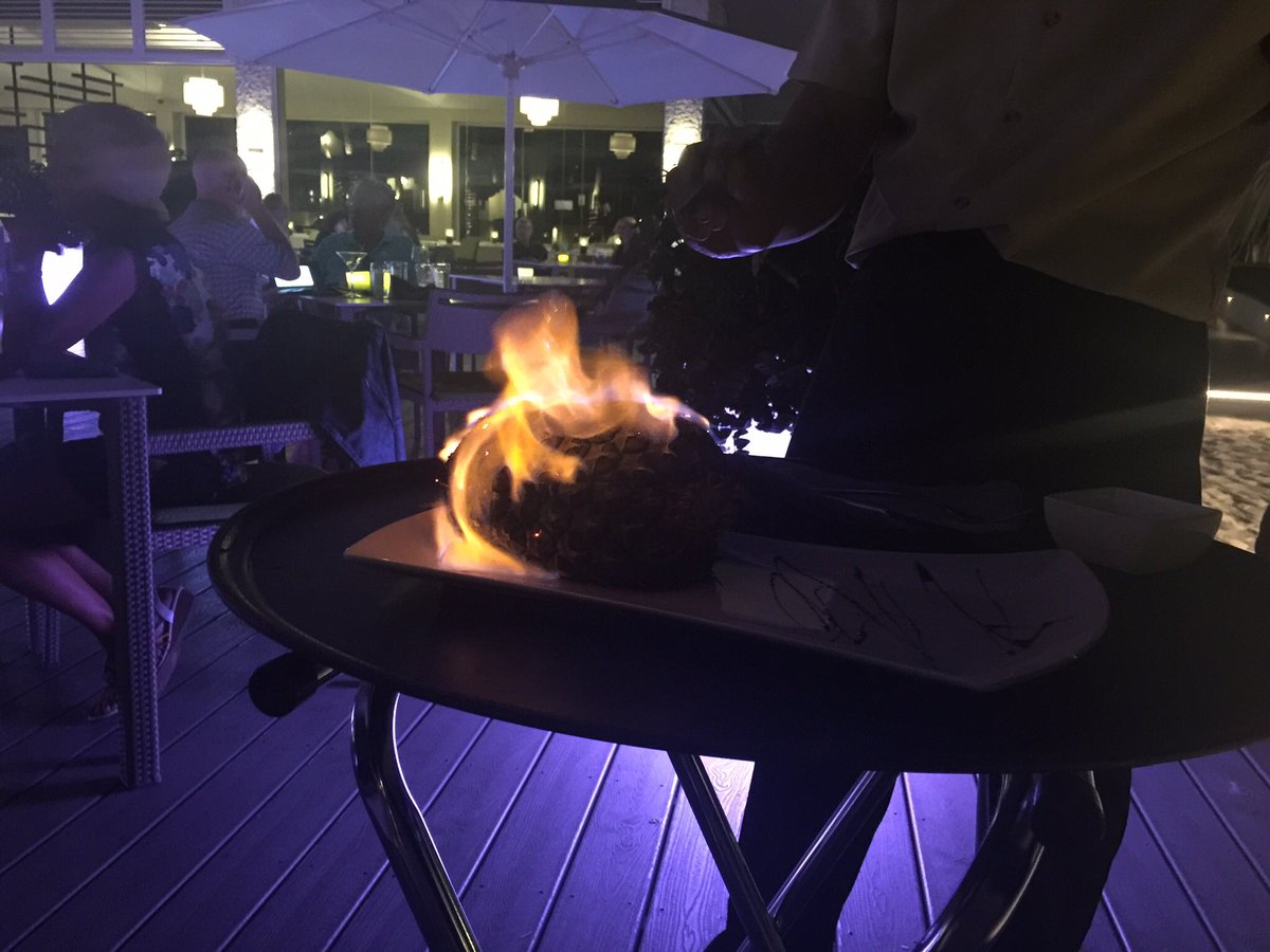 HeathJosephine's tweet photo. As A Keys says, this Pineapple is on firreeeeee 🍍🔥Elements, Aruba https://t.co/eHeXMJnCbJ