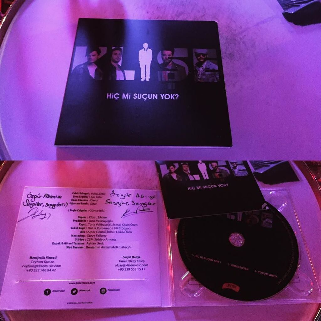 ozgrcnony's tweet photo. @klisemusic 'ten imzalı cd yi de kaptım ☺️ https://t.co/cvz5wrNb7p