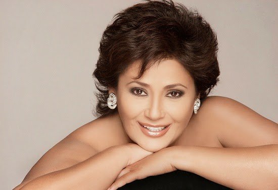 María Medina, la cantante yucateca ganadora de `El Heraldo a la Mejor Cantante del Año´ en 1984 llega a “La música con Manzanero” 20:00h