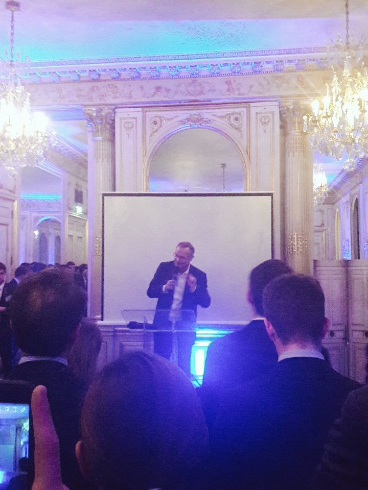 cnje's tweet photo. Pierre Nanterme, PDG @Accenture, rappelle à quel point son aventure en J.E. a été fondamentale pour construire son parcours. https://t.co/b2SN6IoGzy
