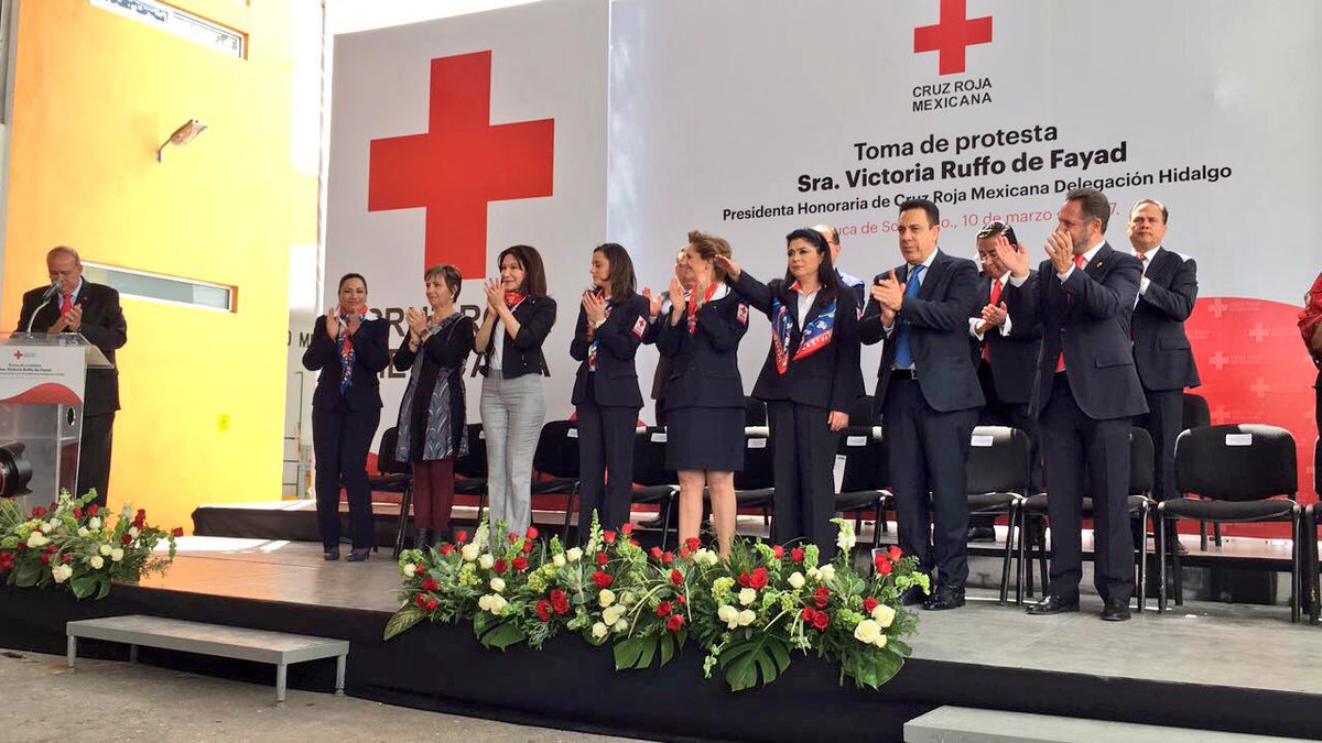 omarfayad's tweet image. Felicito a mi esposa @victoriaruffo31 por la responsabilidad que asume hoy como Presidenta Honoraria de la @cruzrojadelhgo. ¡Enhorabuena!