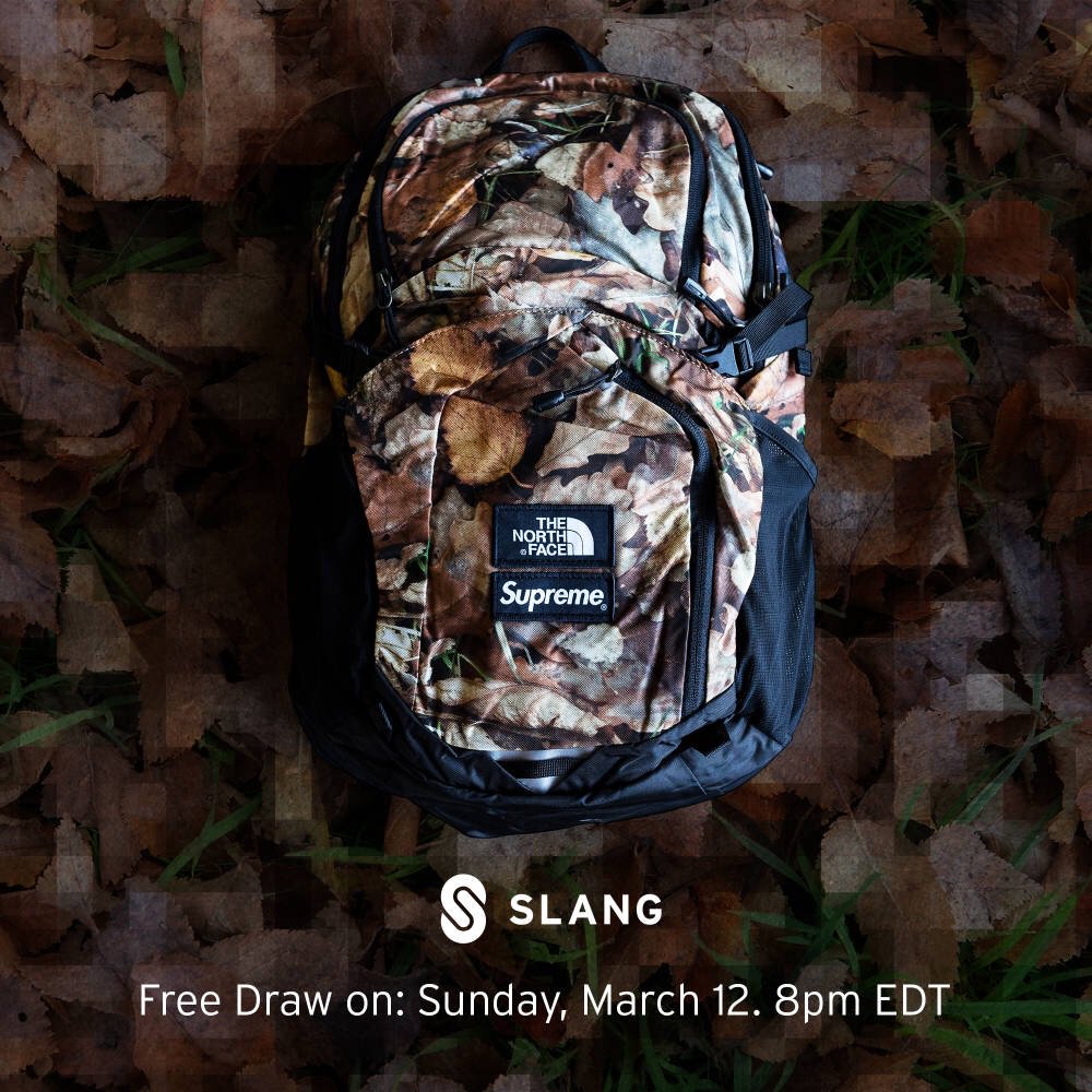 Drewsimon95's tweet photo. Slang is dropping this "Pocono Backpack" for $1 · https://t.co/JBJreKWu77 https://t.co/DJDYdGfnyr