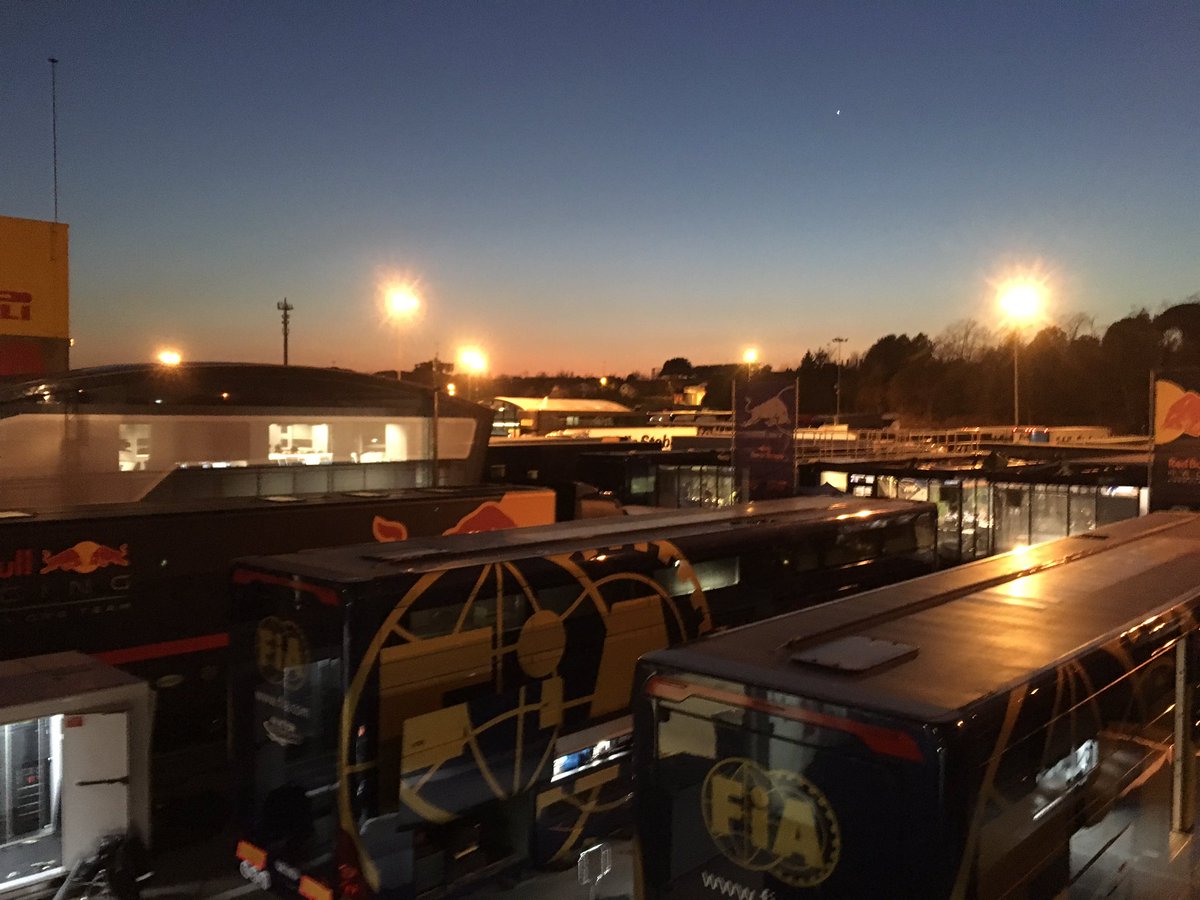 Sareyware's tweet photo. And so, that's it for testing. Night night @Circuitcat_eng! #BadgerTest2 https://t.co/qAJ5fL6nE6
