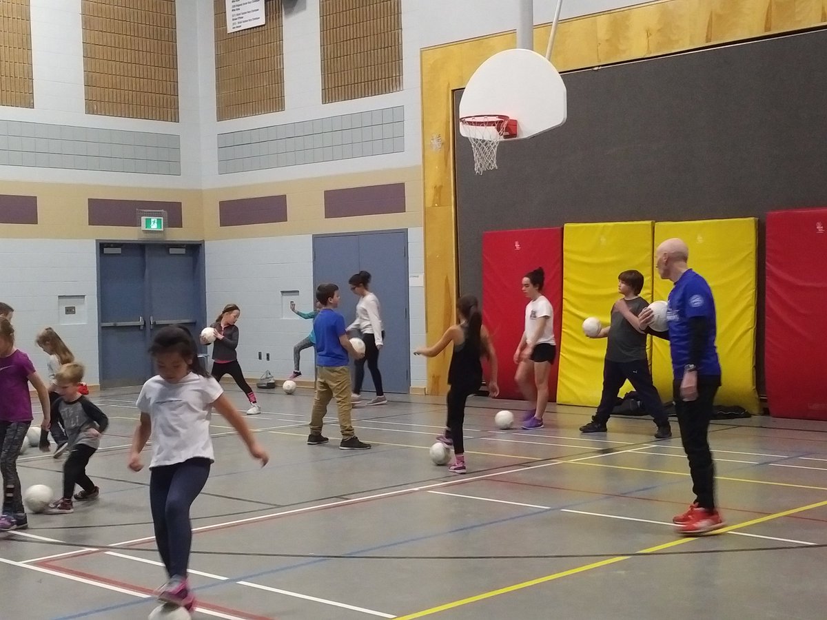 HSFlames's tweet photo. Our Community Fitness Frenzy Rocked - great exercise and great fun - thanks for a wonderful afternoon Flames! https://t.co/QsAsCzOZ24