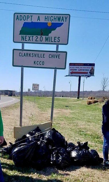 Tiff_whitfield_'s tweet photo. #chive_clarks #FastTn it's what we do https://t.co/3ncnwqKSQk