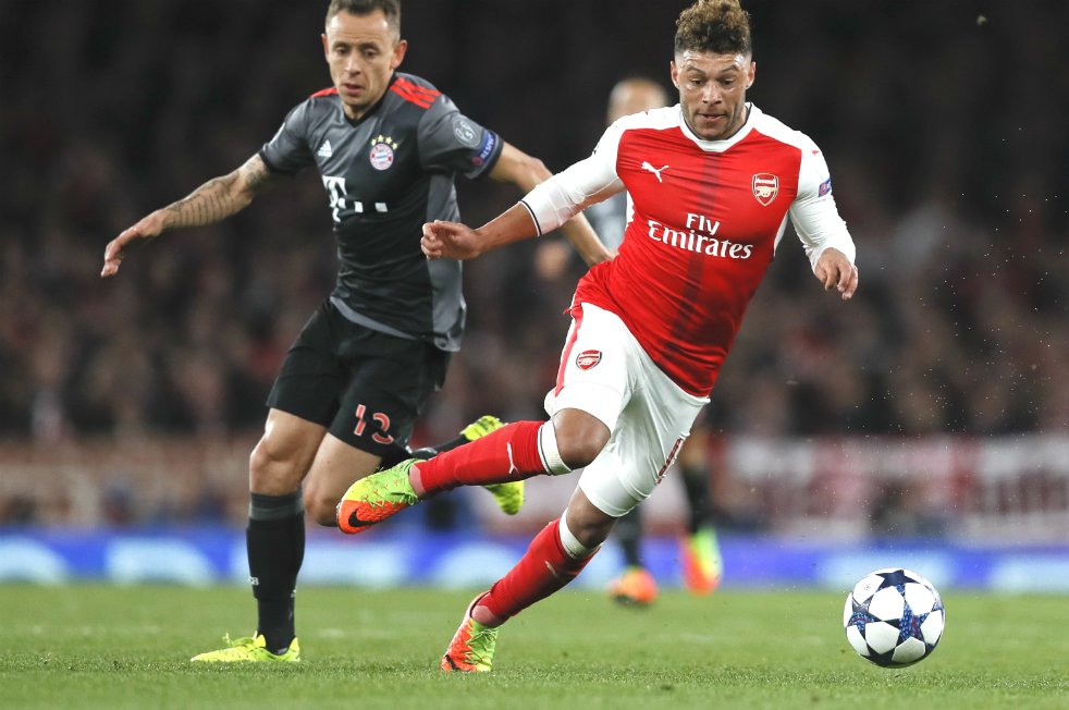 watosmartbets's tweet photo. Odds shorten on surprise destination for 'wantaway' Alex Oxlade-Chamberlain: https://t.co/Y7E7d8LpQy #AFC #TransferNews https://t.co/cN3QzXAWfV