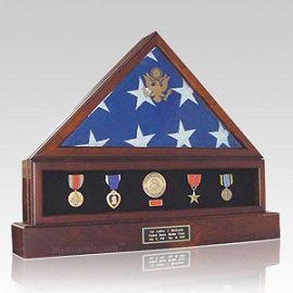 Memorials_com's tweet photo. #Needinformation on storing a #veteran or #burialflag? This #blogpost offers a consumer guide on #flagcases
https://t.co/aiQvVrjtuH https://t.co/BKRfT7DLtS