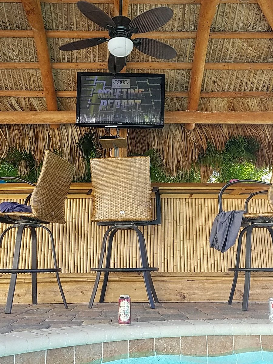 Nothing better than watching <a href="/GopherMBB/">Minnesota Men's Basketball</a> in a pool, tiki bar and drinking yuengling in fort myers beach.
