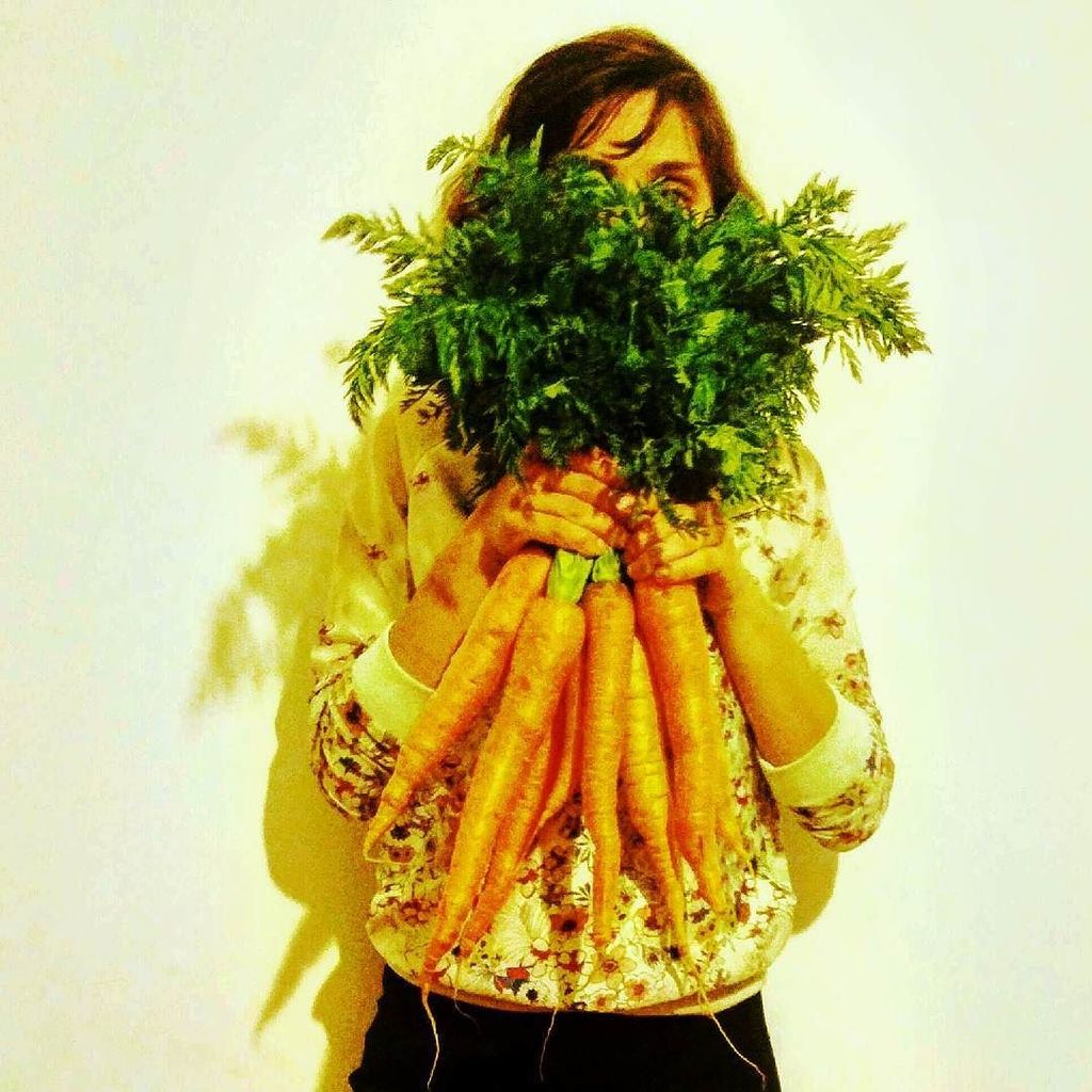 AlexandradosSts's tweet image. 🌿são lindas. //Beautiful. #cenouras #carrot ift.tt/2m9EmbR