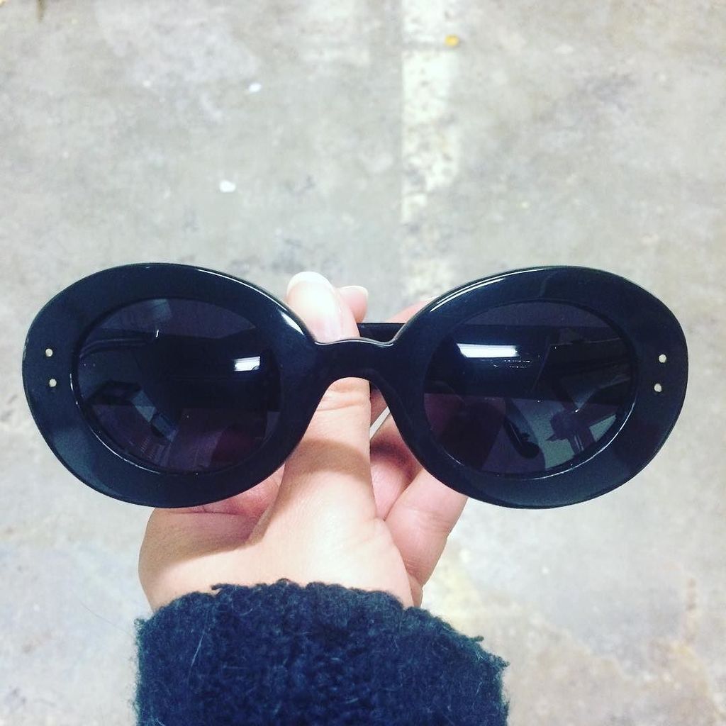GuildEyewear's tweet photo. NEVERMIND .... it's Friday 😎😎😎 #tgif #fridayvibes #Neverminds #guildeyewear #handmade #cus… https://t.co/EUtjig8FEs https://t.co/dnGmsta9iI