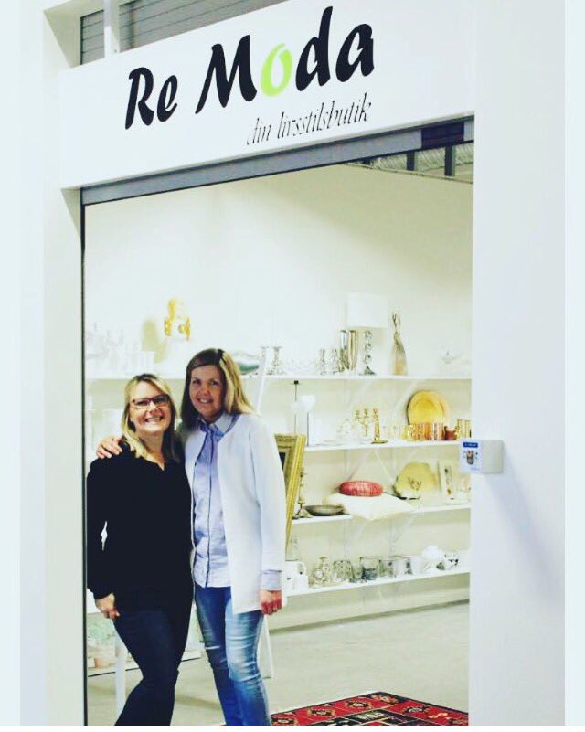 ReTuna_Etuna's tweet photo. Ny butik öppnar imorgon igen! https://t.co/n7mdJ3RtW8
#remoda #återbruk #hållbarhandel #retunaväxer #folkestaleden5ieskilstuna #välkomna https://t.co/x4AmAuVIiG