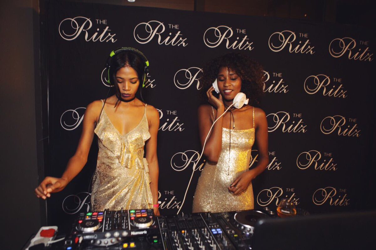 HeadHonchoSA's tweet photo. Ladies run this!!! S/O to S&N π₯π₯
#StayFreshPreParty https://t.co/T2xtAKIKXb
