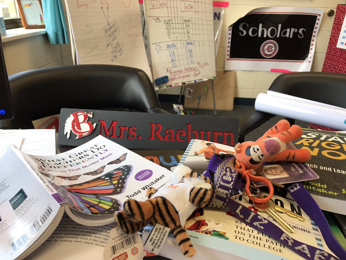 BryanCountyMS's tweet photo. I am so in love &amp; proud of my new treasure from a very talented Redskin! My very own REDSKIN nameplate! ❤️❤️🎉🎉☺️☺️
#ProudAP #ProudRedskin https://t.co/xwzYRadMep