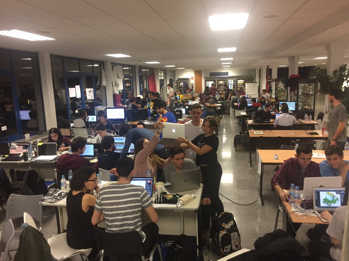 Hack_ForGood's tweet image. #HackForGood Madrid. Viernes 23:00